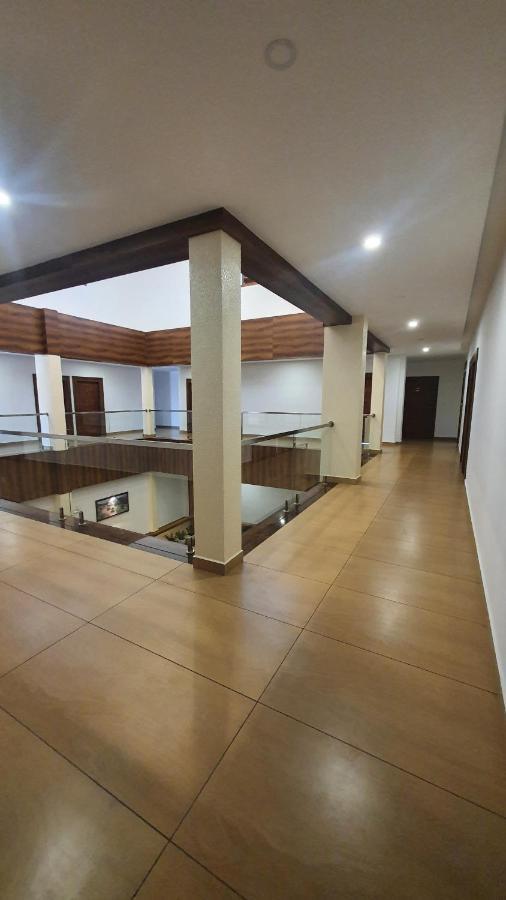 Hotel Woodlark Kattappana 外观 照片
